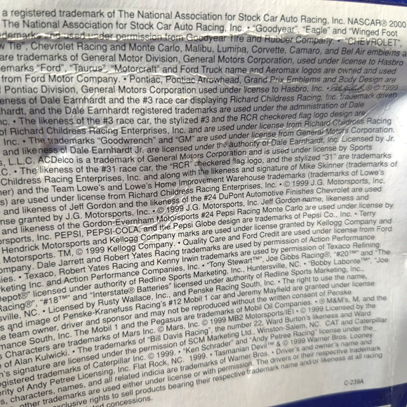 Vintage Winners Circle Dale Jarrett #88 1:64 Deluxe Collection 2000 - Picture 11 of 14